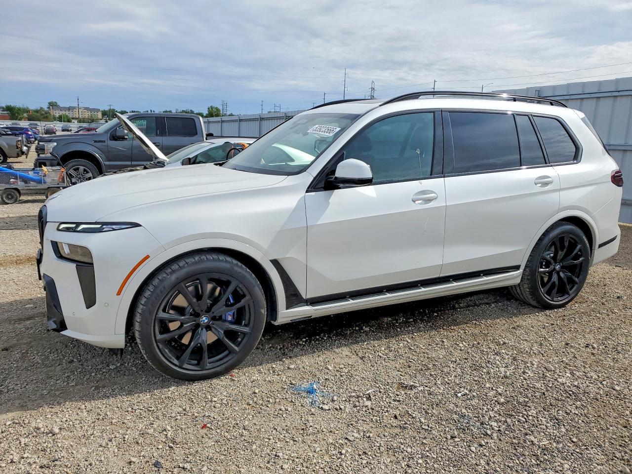 2026 BMW X7 xDrive40i, VIN 5UX23EM02T9382313 — Hail