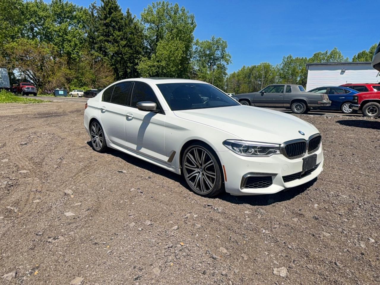 2018 BMW 5 Series M550i xDrive, VIN WBAJB9C57JB049807 — Normal wear