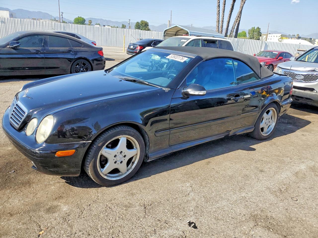 2000 Mercedes-Benz CLK 320/430, VIN WDBLK70G8YT029932 — Front end