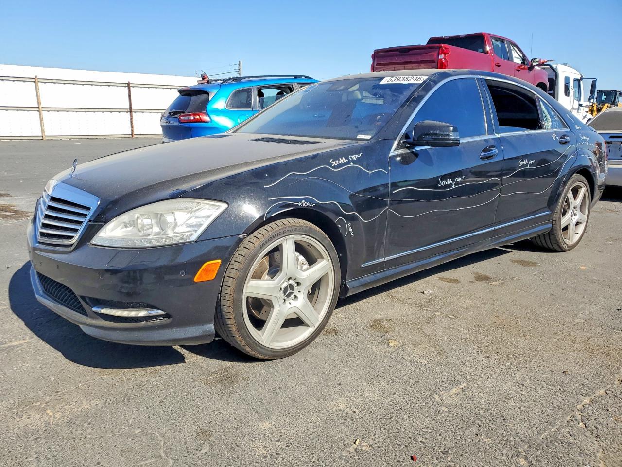 2011 Mercedes-Benz S 550, VIN WDDNG7BB2BA361659 — Vandalism