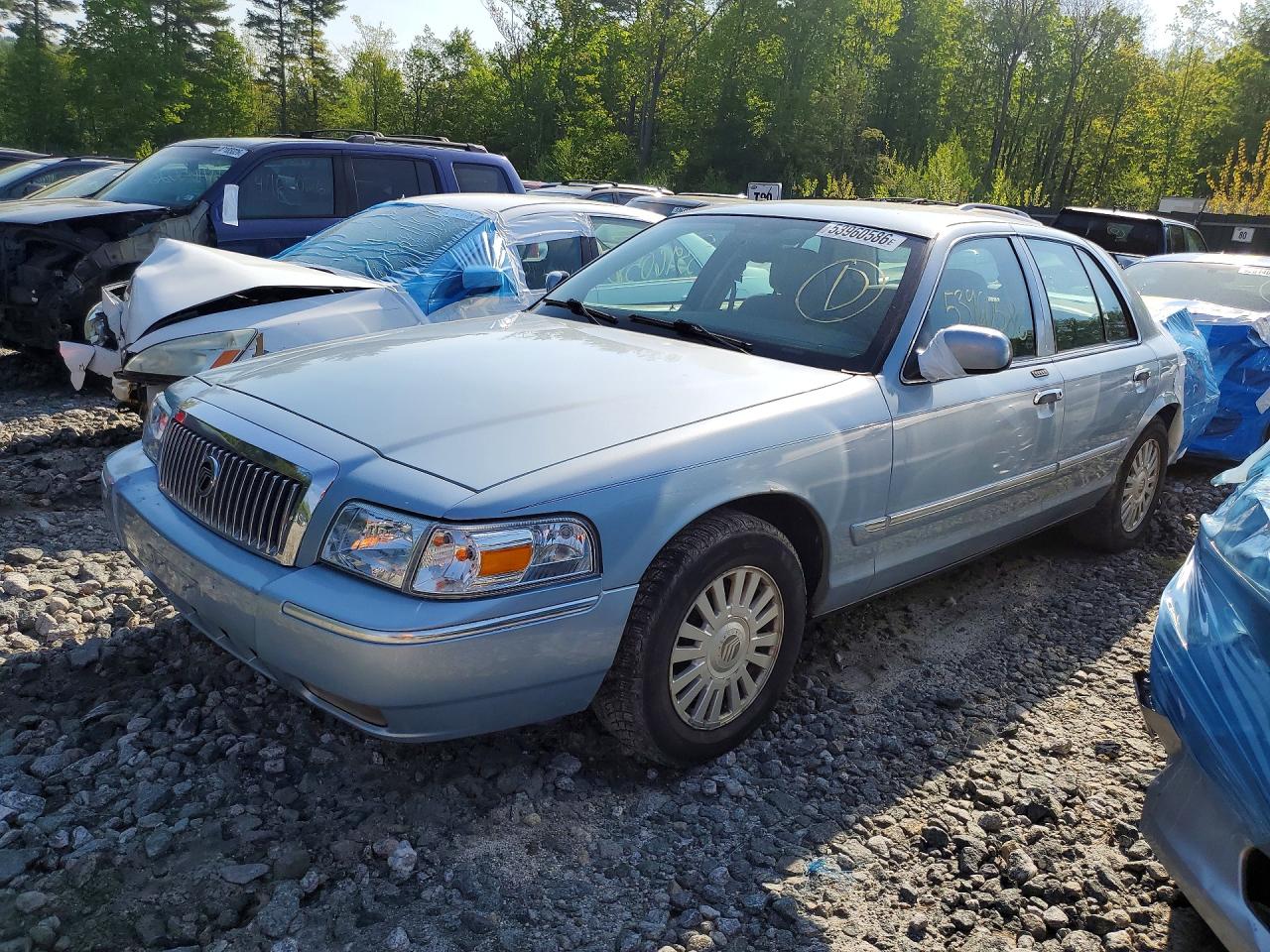 2008 Mercury Grand Marquis LS, VIN 2MEFM75V08X601951 — Rear end
