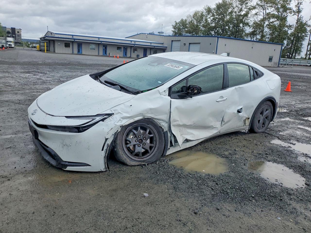 2024 Toyota Prius LE, VIN JTDACAAU0R3025849 — Перед