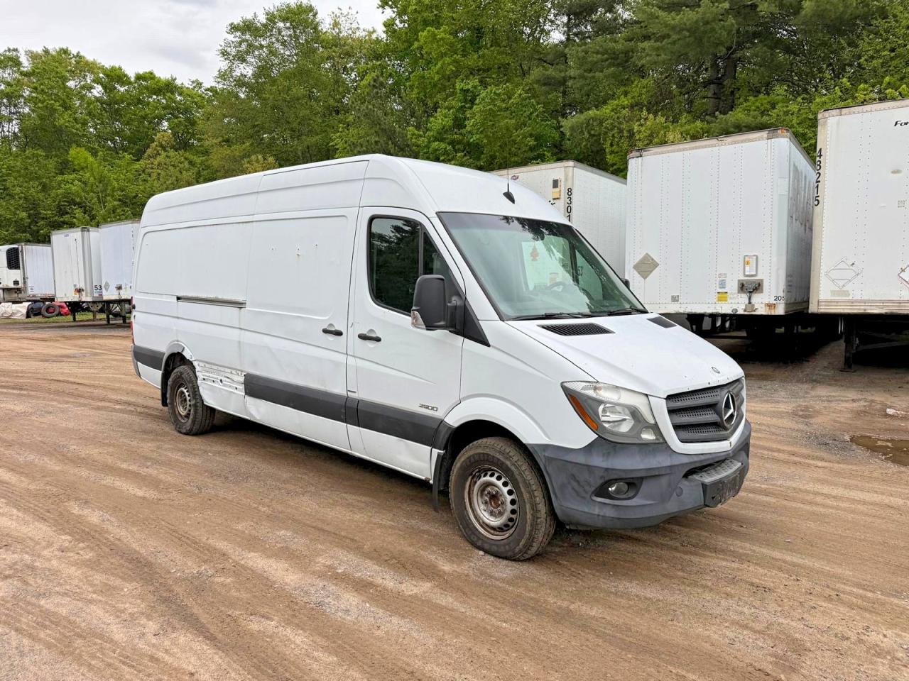 2015 Mercedes-Benz Sprinter Cargo, VIN WD3PE8DC0FP144872 — Normal wear