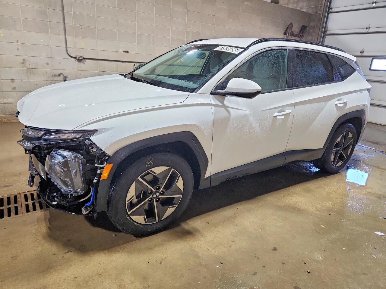 2025 Hyundai Tucson SEL, VIN 5NMJB3DE4SH560371 — Frame damage