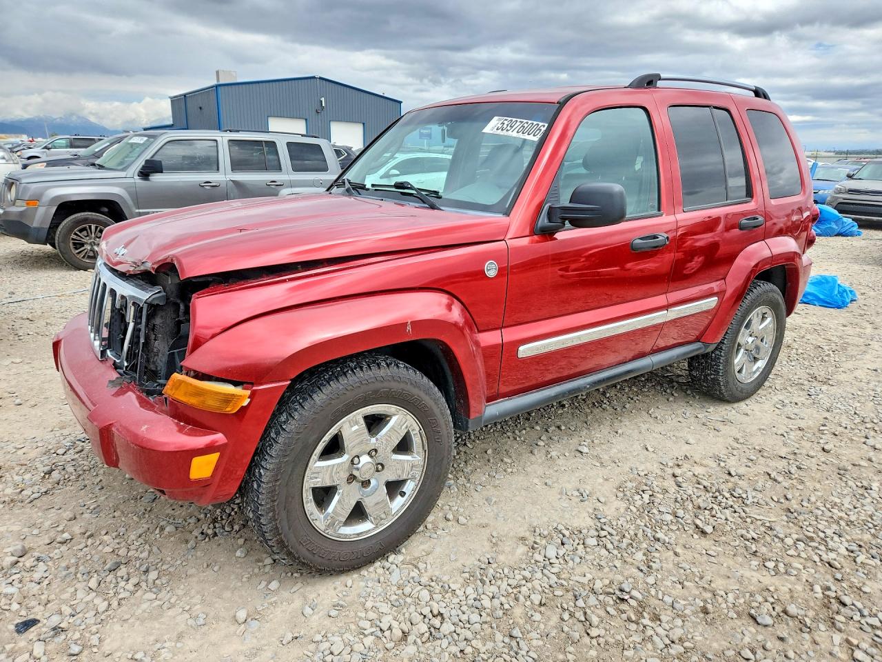 2006 Jeep Liberty Limited, VIN 1J4GL58K56W163641 — Front end