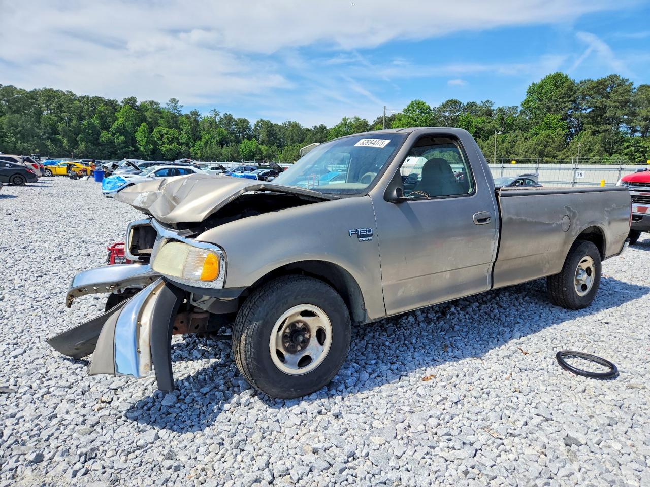 2003 Ford F-150 XL, VIN 2FTRF17W03CA96201 — Перед