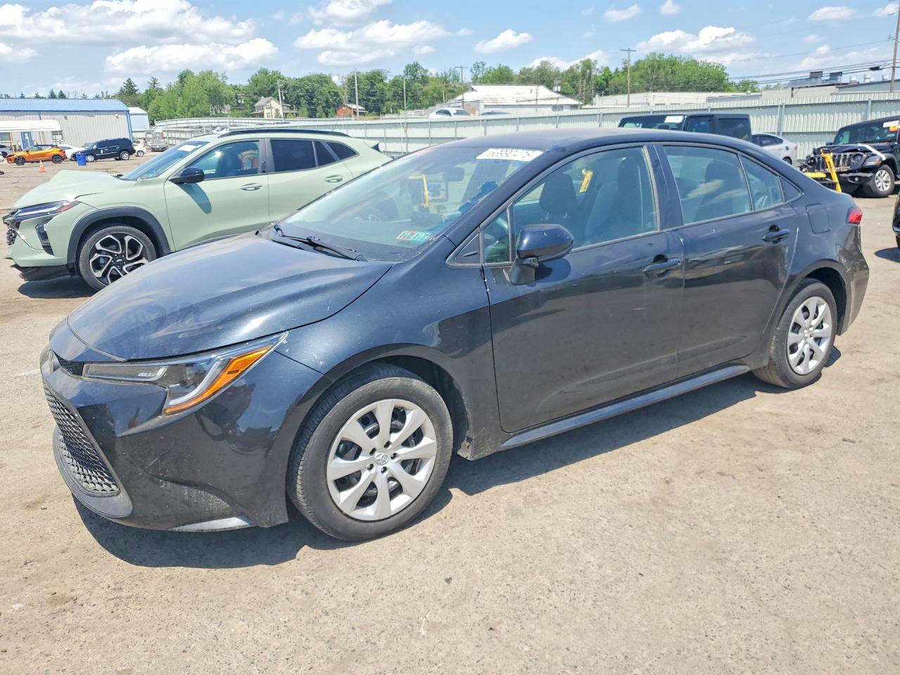 2021 Toyota Corolla LE, VIN 5YFEPMAE3MP201731 — Front end
