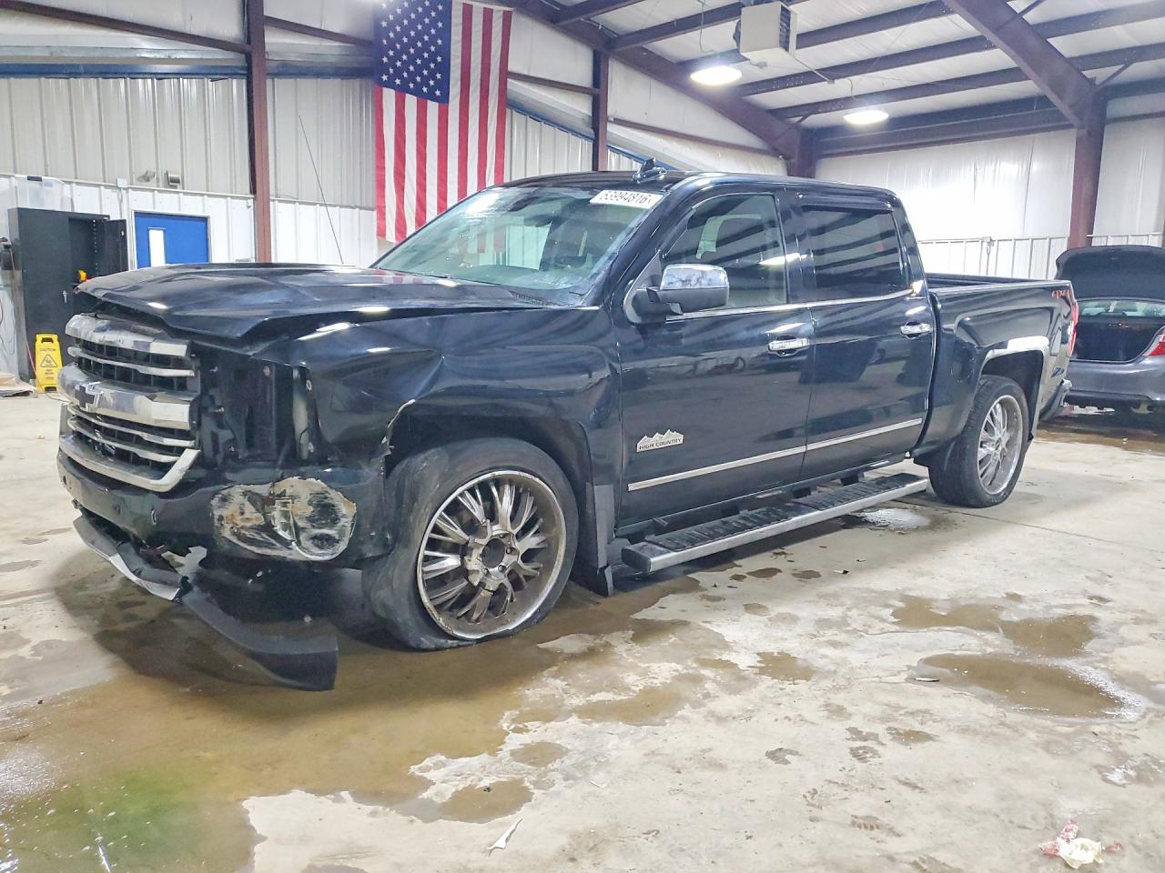 2018 Chevrolet Silverado 1500 High Country, VIN 3GCUKTEC5JG550646 — Side