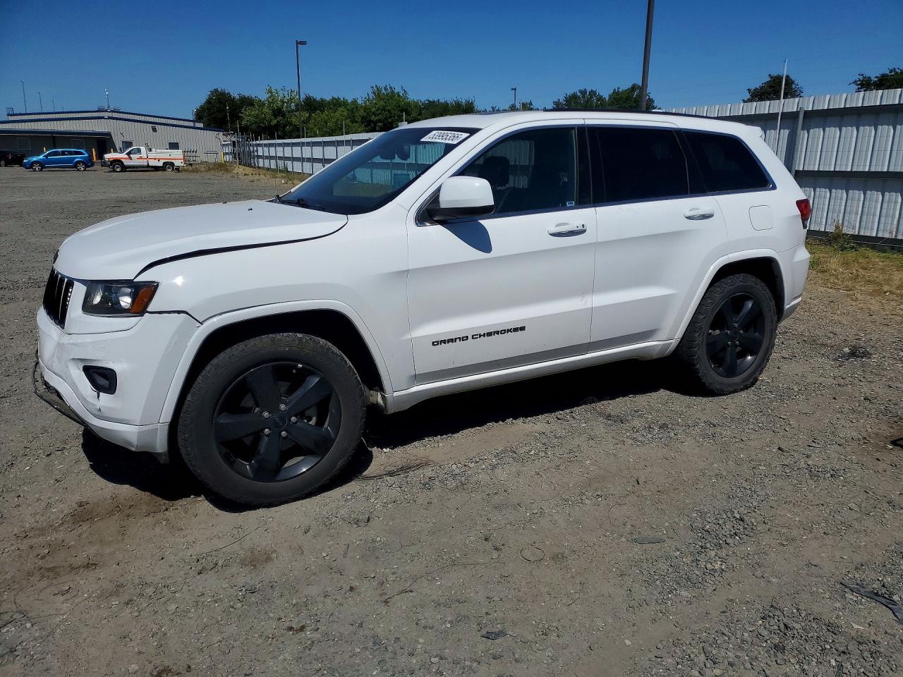 2015 Jeep Grand Cherokee Altitude, VIN 1C4RJFAG6FC150351 — Front end