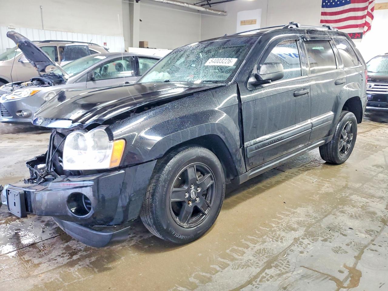 2006 Jeep Grand Cherokee Laredo, VIN 1J4GS48K06C119447 — Front end