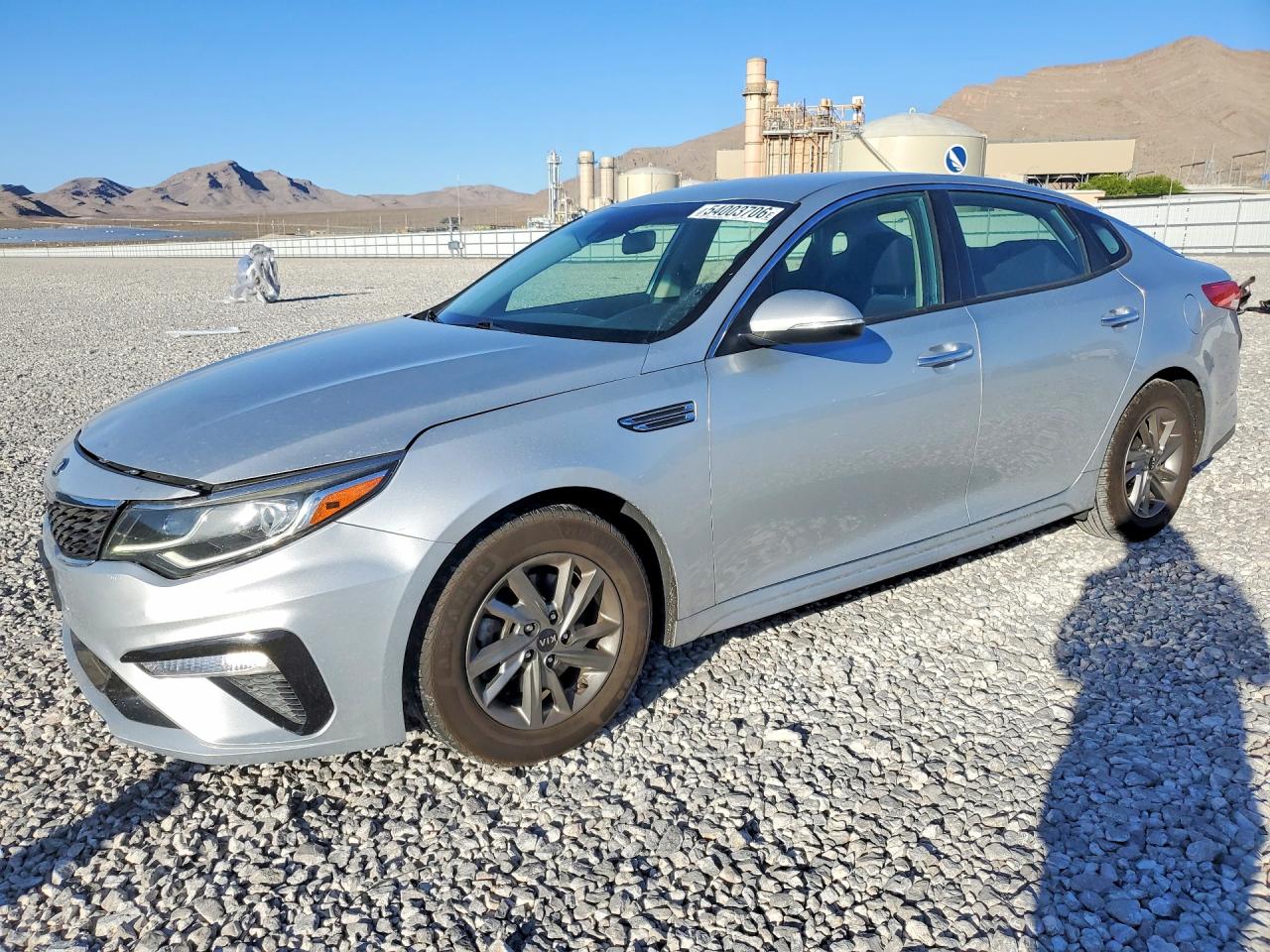2019 Kia Optima LX, VIN 5XXGT4L32KG334633 — Front end