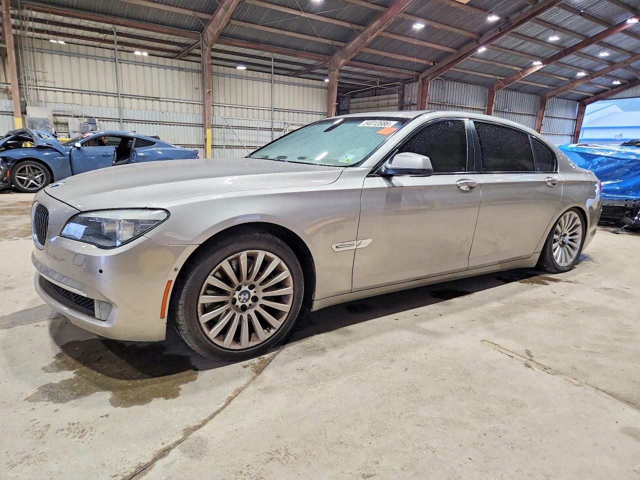 2009 BMW 7 Series 750Li, VIN WBAKB83569CY60292 — Water / flood