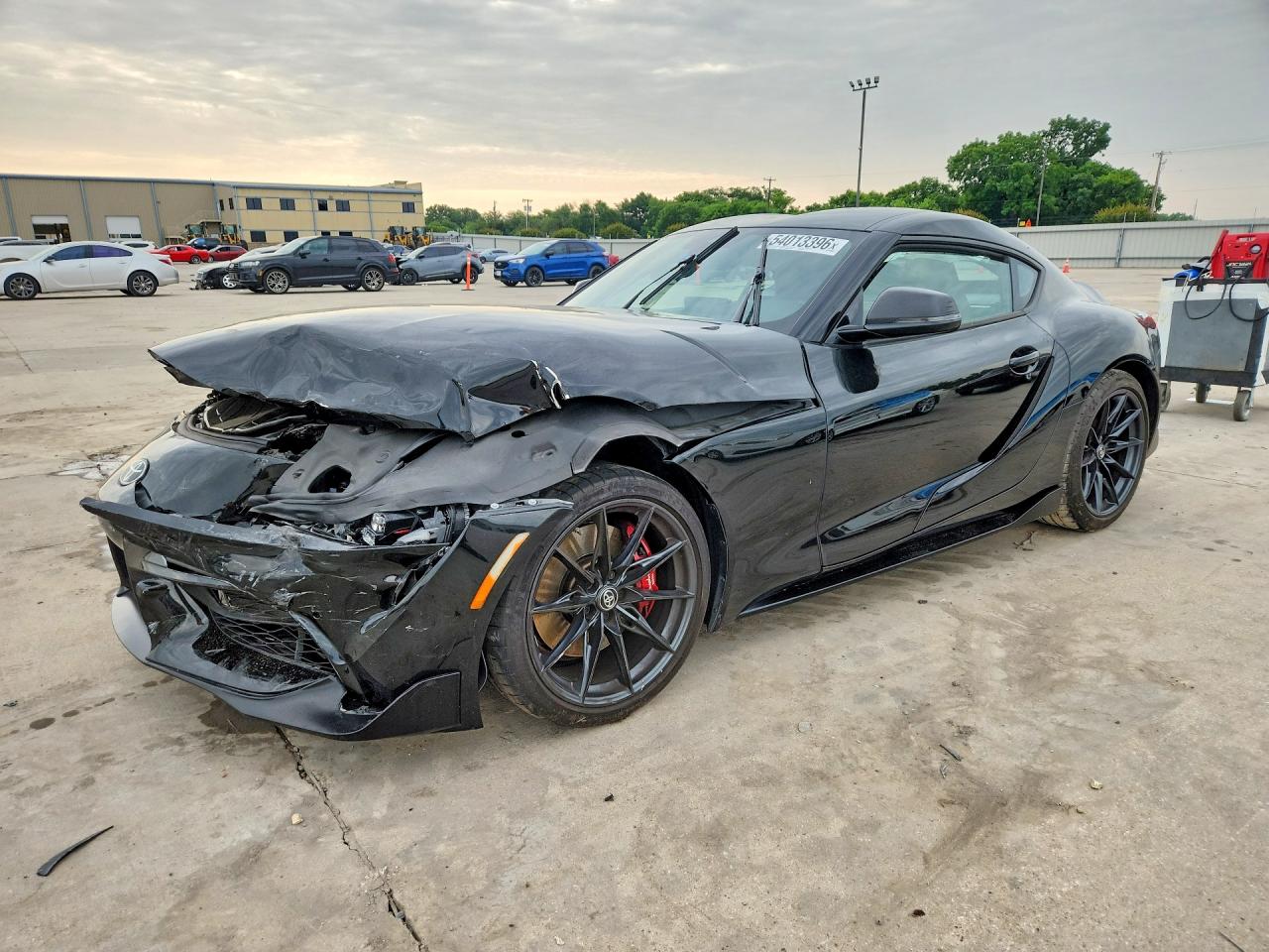 2023 Toyota Supra Premium, VIN WZ1DB0G0XPW060152 — Front end