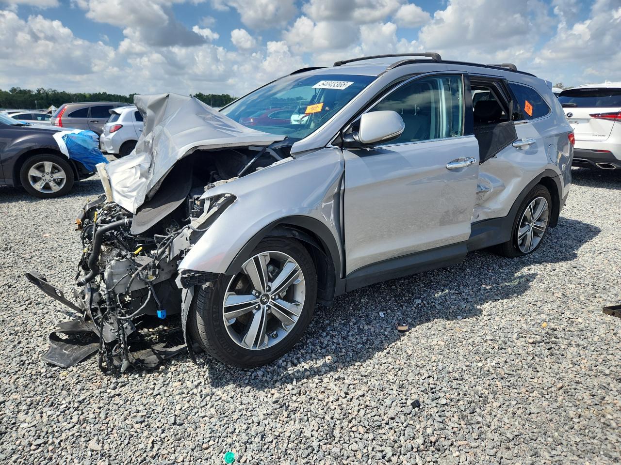 2015 Hyundai Santa Fe Limited, VIN KM8SN4HF1FU102740 — Front end