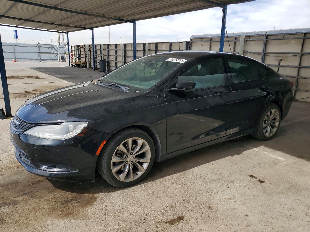 2015 Chrysler 200 S, VIN 1C3CCCBB1FN596904 — Side