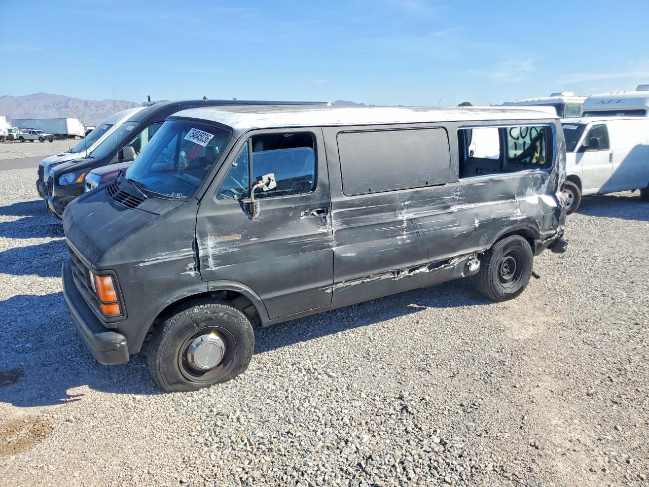 1992 Dodge Passenger, VIN 2B4HB25YXNK166214 — Side