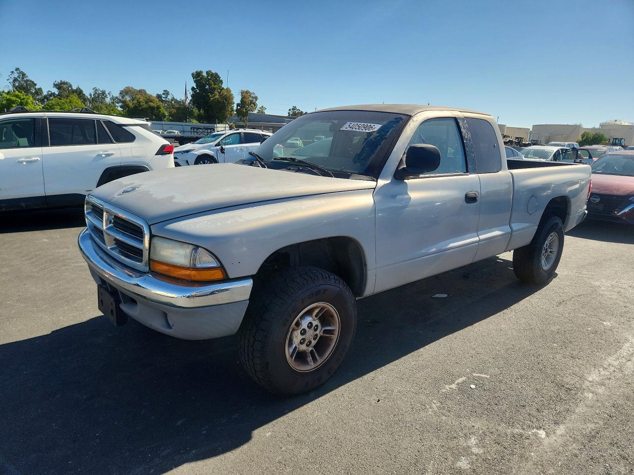 2000 Dodge Dakota, VIN 1B7GG22X9YS611659 — Minor dents and scratches