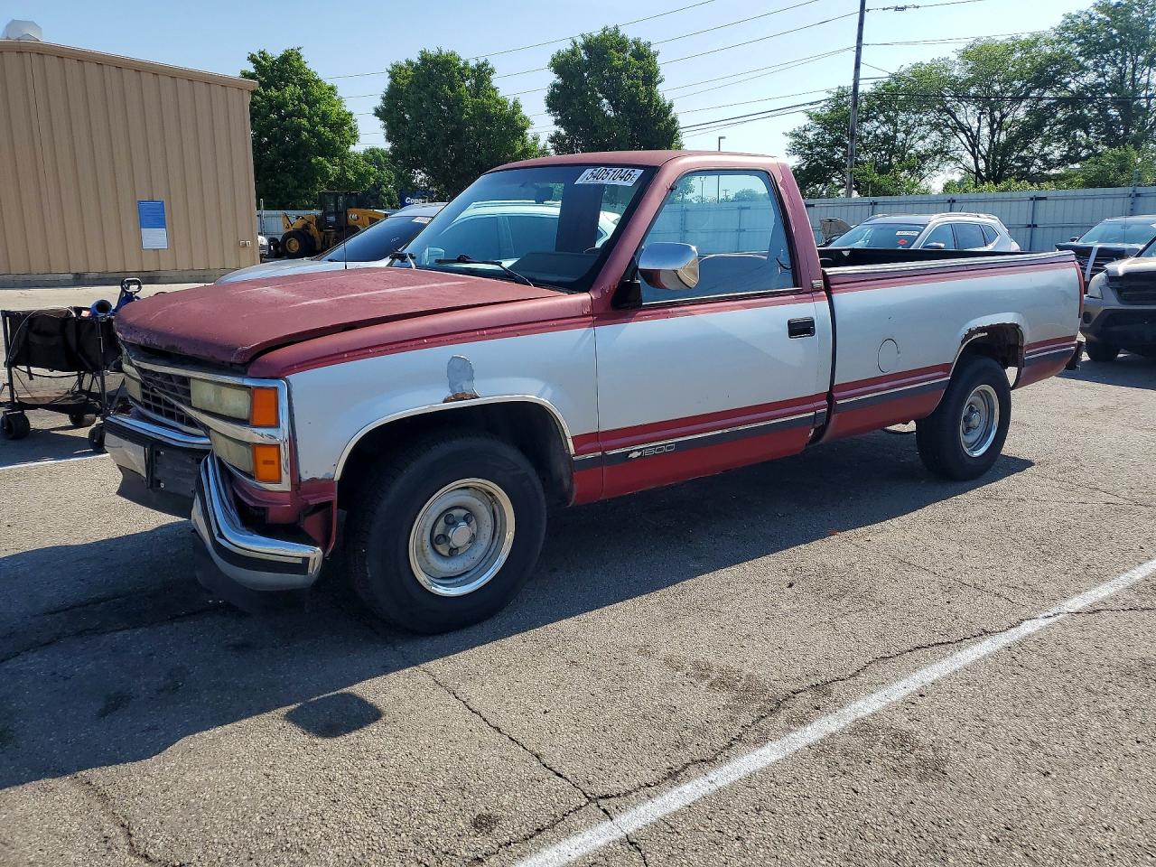 1990 Chevrolet Silverado 1500, VIN 1GCDC14K8LE256372 — Front end