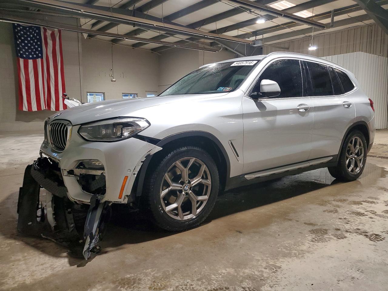2021 BMW X3 sDrive30i, VIN 5UXTY3C02M9F52072 — Front end