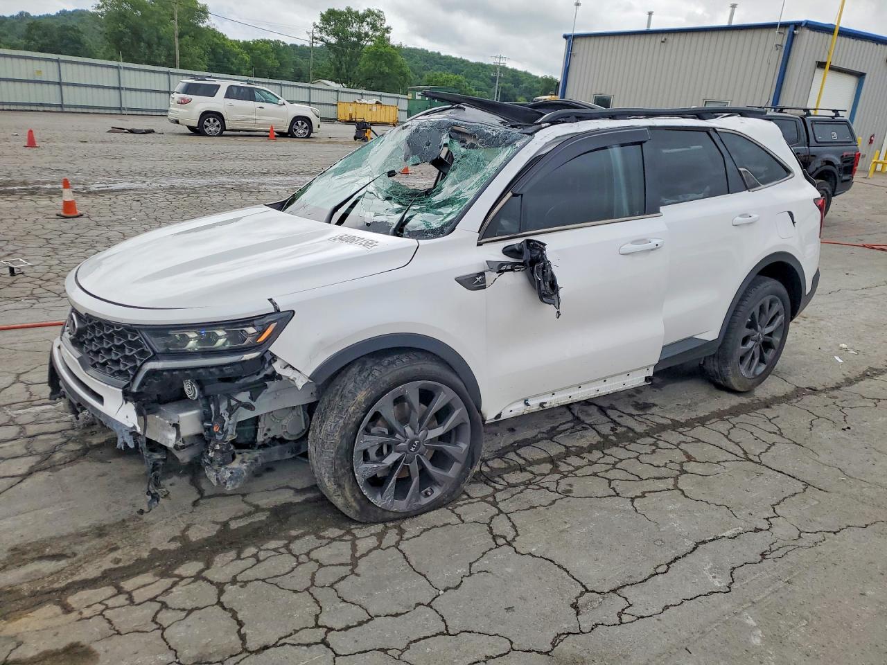 2021 Kia Sorento SX Prestige X-Line, VIN 5XYRKDLF2MG040119 — Опрокидывание