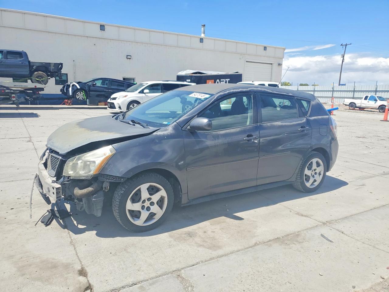 2010 Pontiac Vibe 1SA, VIN 5Y2SP6E85AZ413065 — Front end