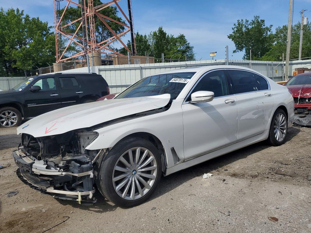 2016 BMW 7 Series 740i, VIN WBA7E2C50GG503836 — Front end