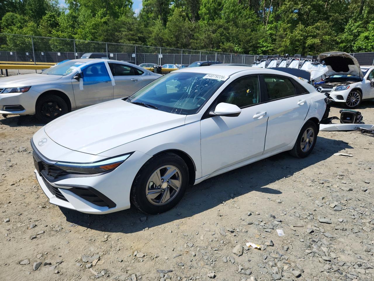 2024 Hyundai Elantra SE, VIN KMHLL4DG1RU839501 — Rear end