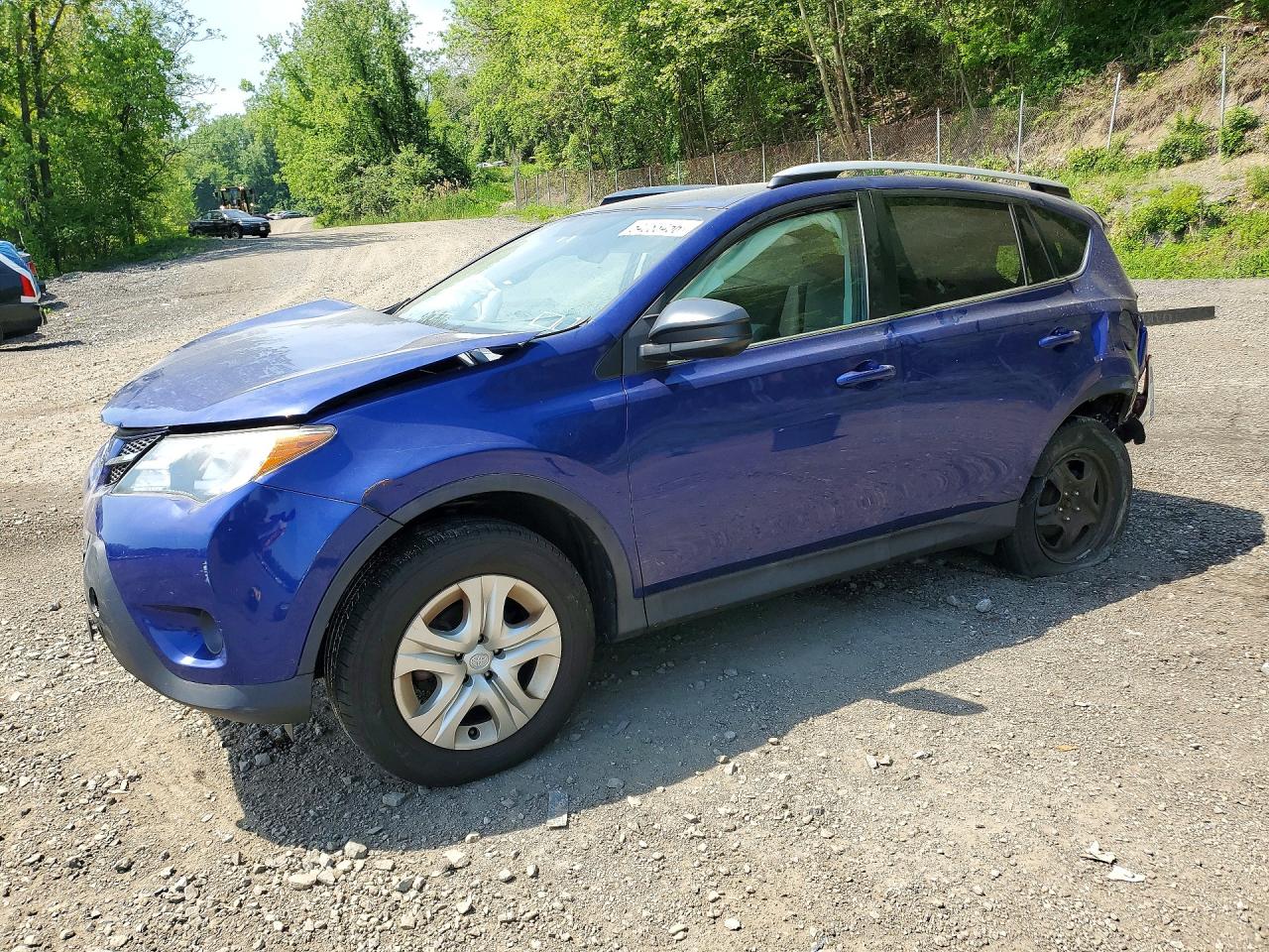 2015 Toyota RAV4 LE, VIN 2T3BFREV7FW312546 — Rear end