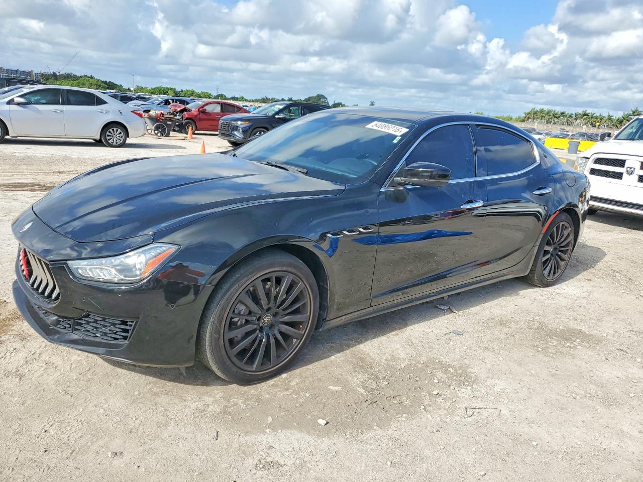 2018 Maserati Ghibli S Q4, VIN ZAM57YTA3J1287443 — Механическое