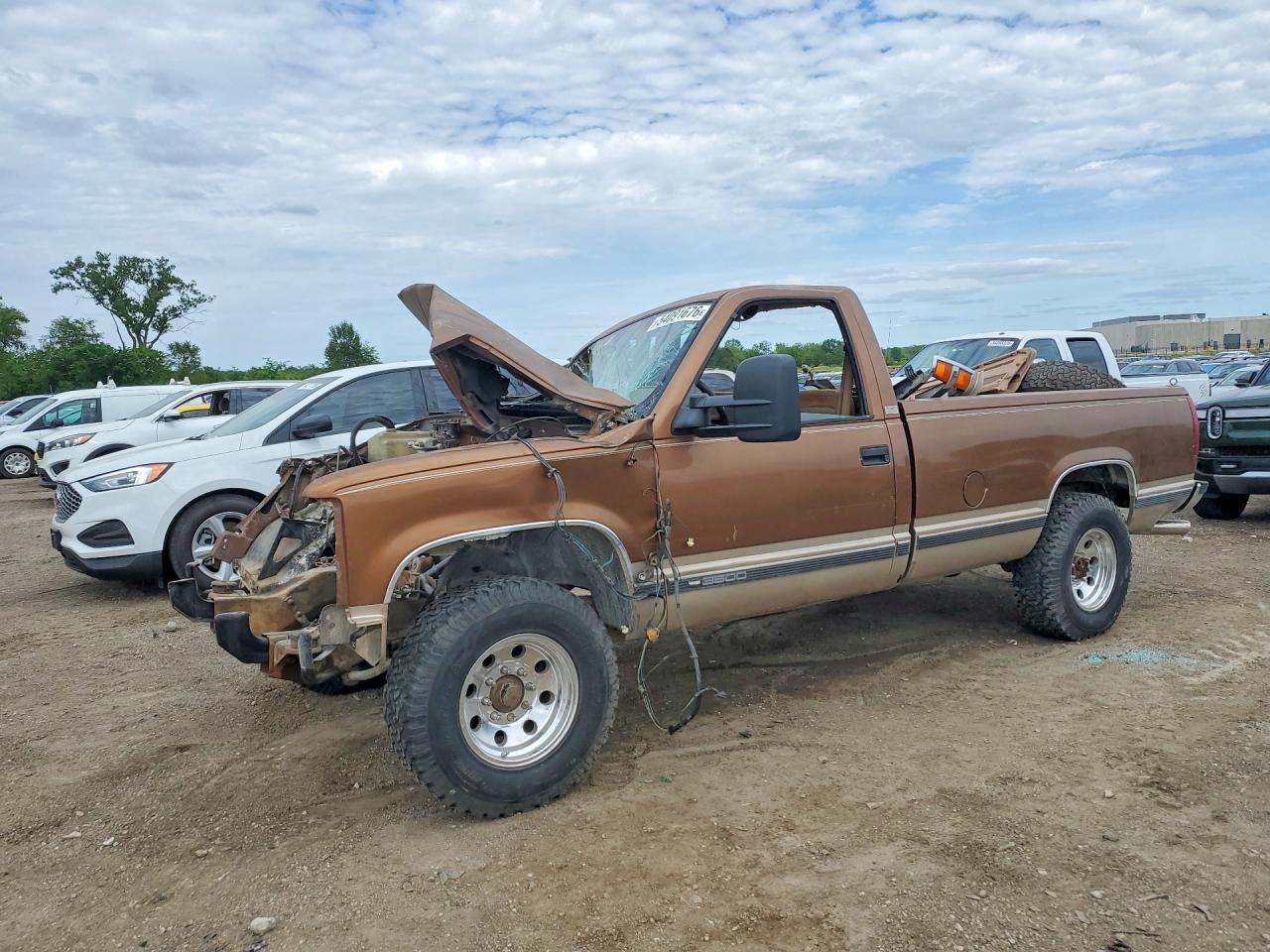 1989 Chevrolet Silverado 3500, VIN 1GCGC34N8KE166351 — All over