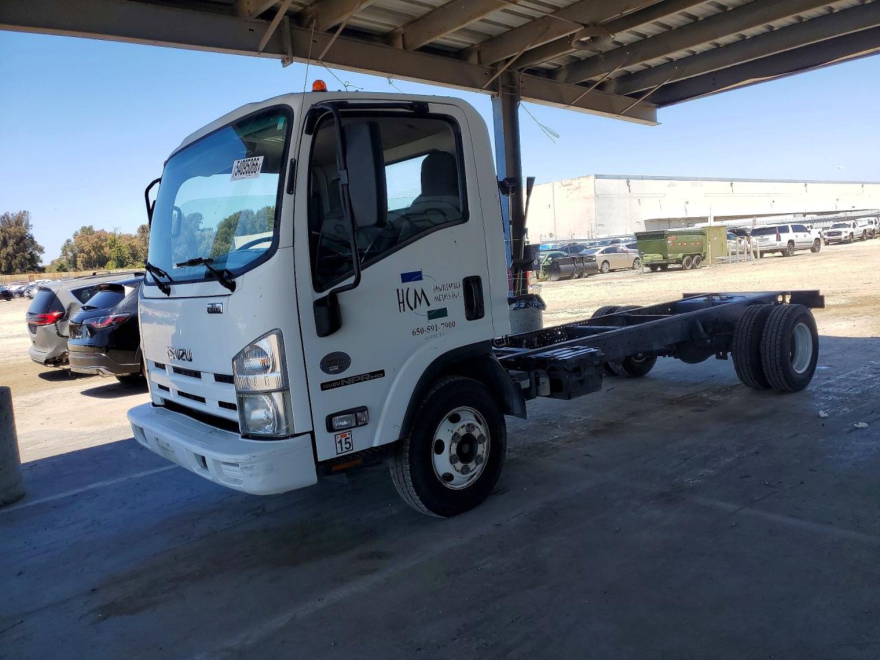 2010 Isuzu NPR, VIN JALC4W168A7001704 — Minor dents and scratches