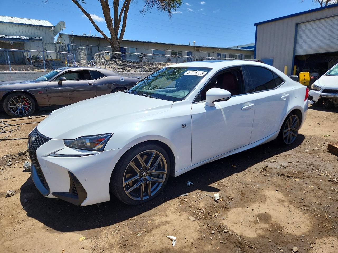 2020 Lexus IS 300 F Sport, VIN JTHG81F22L5041905 — Фото с аукциона 1 of 4