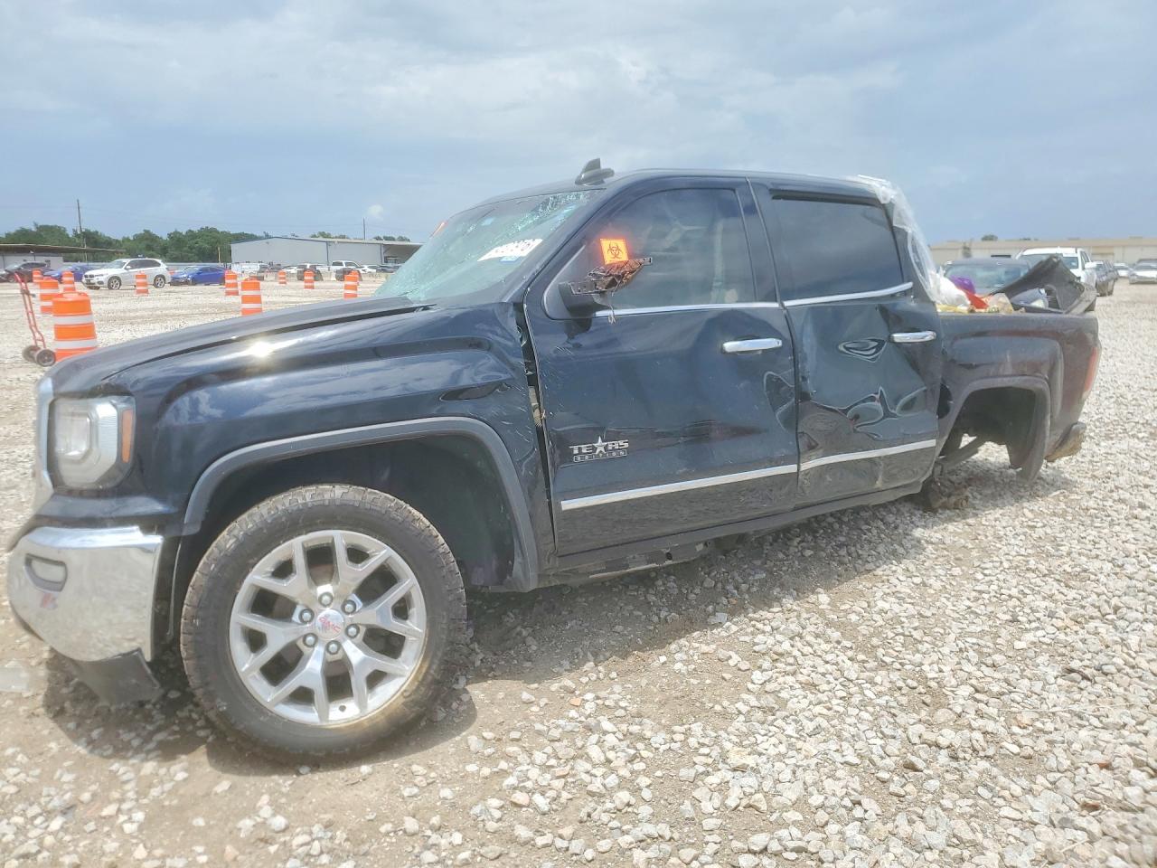 2018 GMC Sierra 1500 SLT, VIN 3GTP1NEC0JG388551 — Side