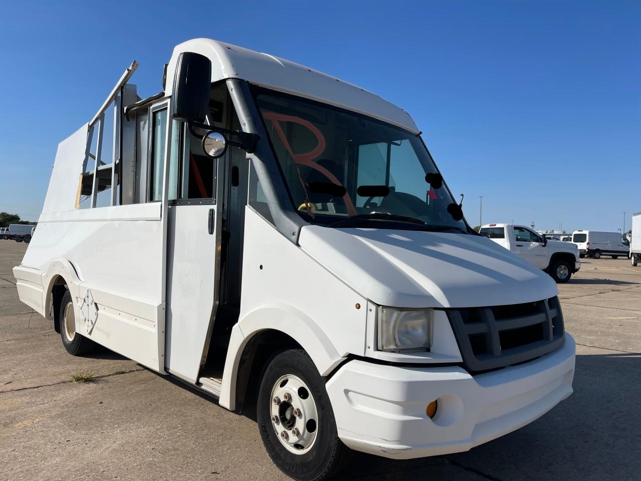 2018 Isuzu NPR, VIN JALB4T179J7W01070 — Rear end