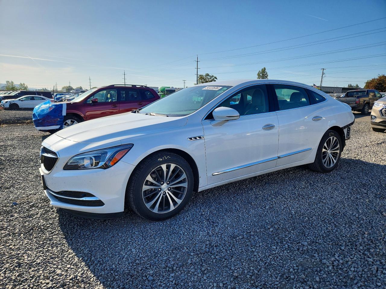 2017 Buick LaCrosse Essence, VIN 1G4ZP5SSXHU138451 — Rear end