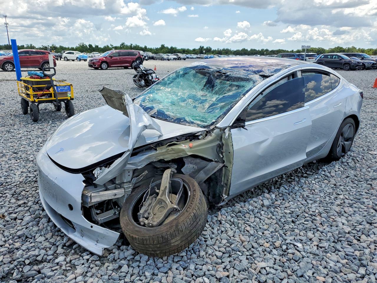 2018 Tesla Model 3 Long Range Battery, VIN 5YJ3E1EA0JF037476 — Roof