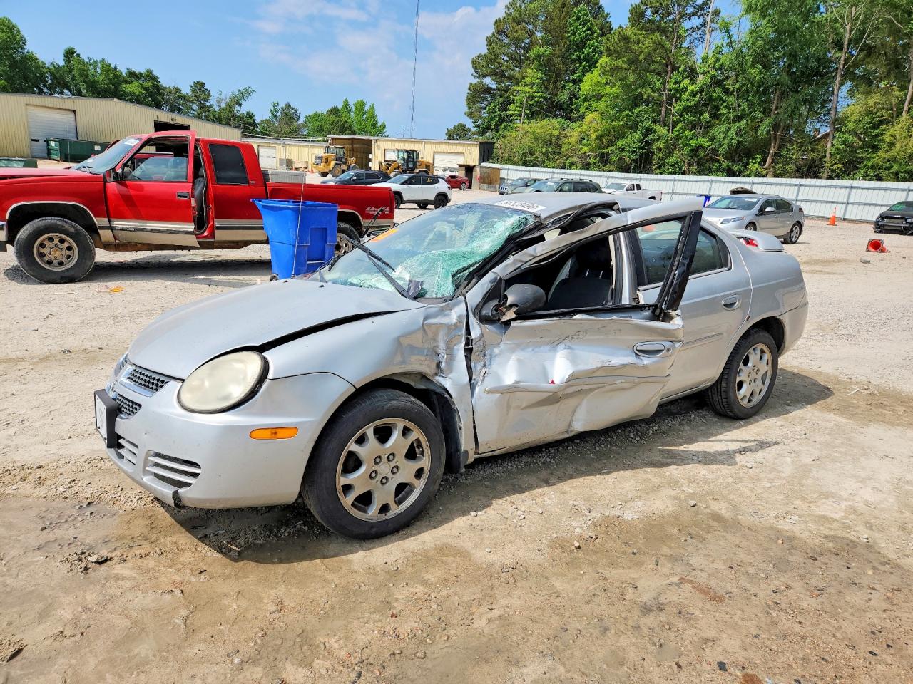2004 Dodge Neon SXT, VIN 1B3ES56C74D646456 — Side