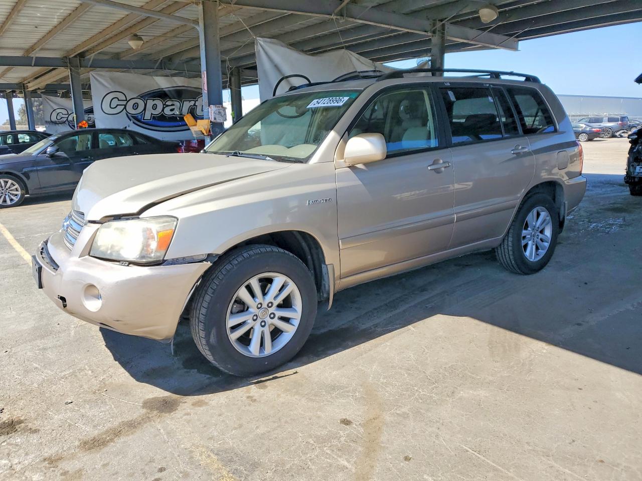 2006 Toyota Highlander Limited, VIN JTEDW21AX60003155 — Front end
