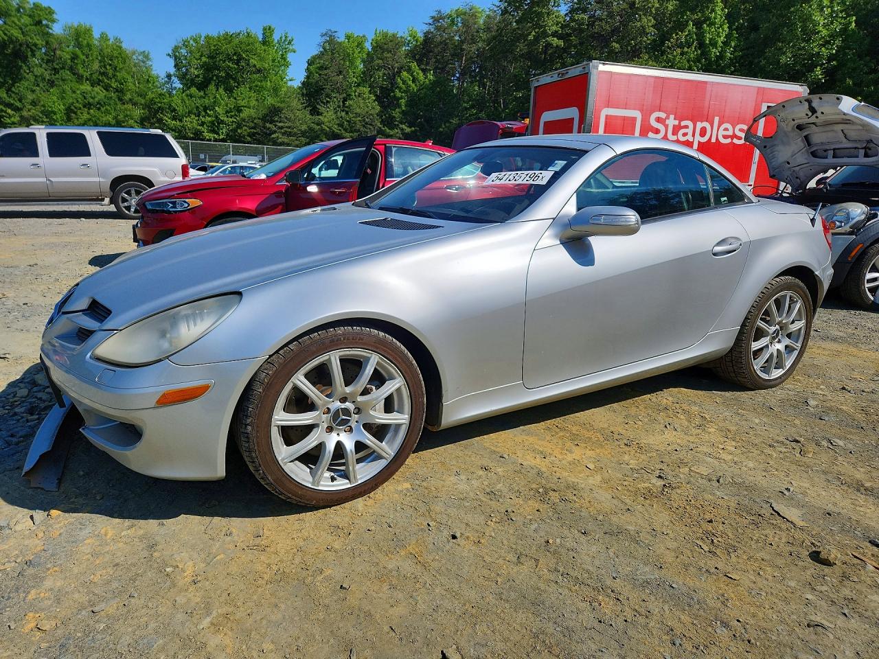 2005 Mercedes-Benz SLK 230/320, VIN WDBWK56F75F034758 — Minor dents and scratches