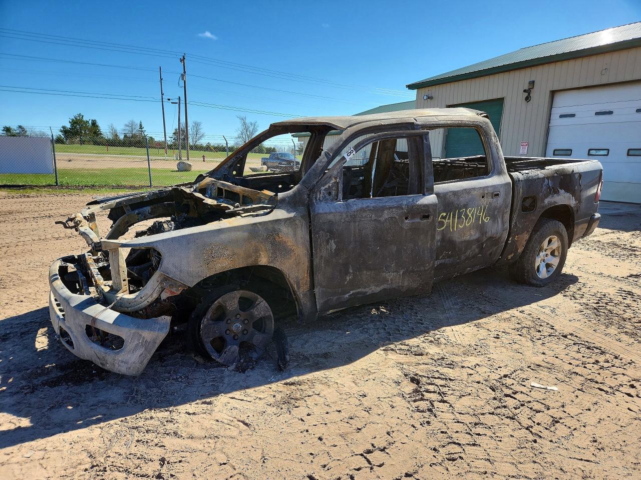 2019 Ram 1500 Big Horn, VIN 1C6SRFFT5KN515043 — Burn