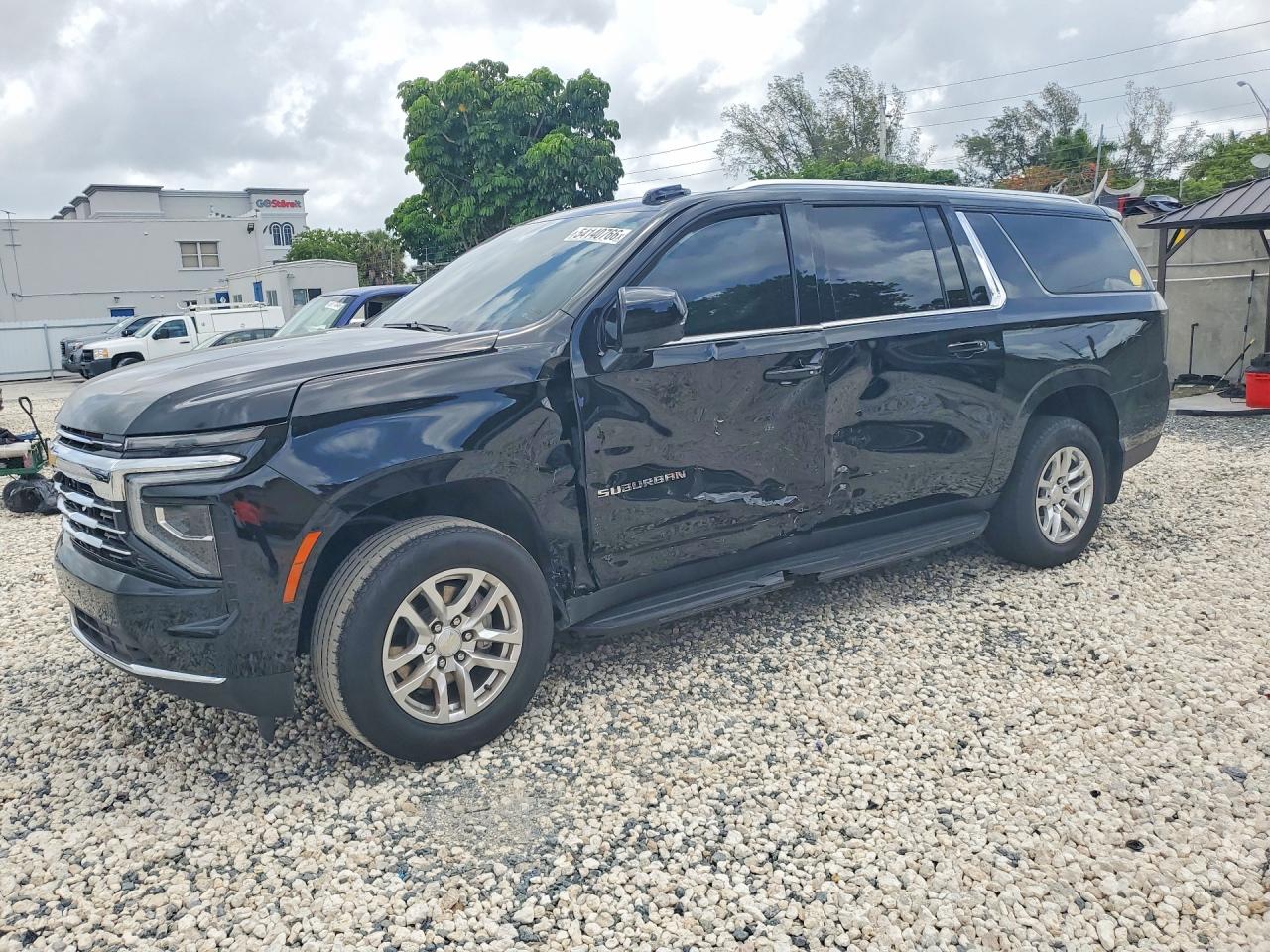 2025 Chevrolet Suburban LT, VIN 1GNS5CRD9SR232359 — Side
