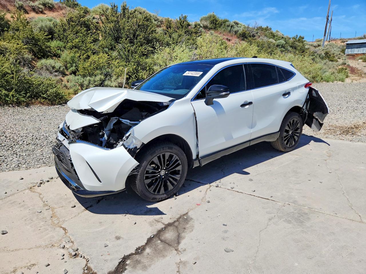 2024 Toyota Venza XLE, VIN JTEAAAAH4RJ156122 — Front end