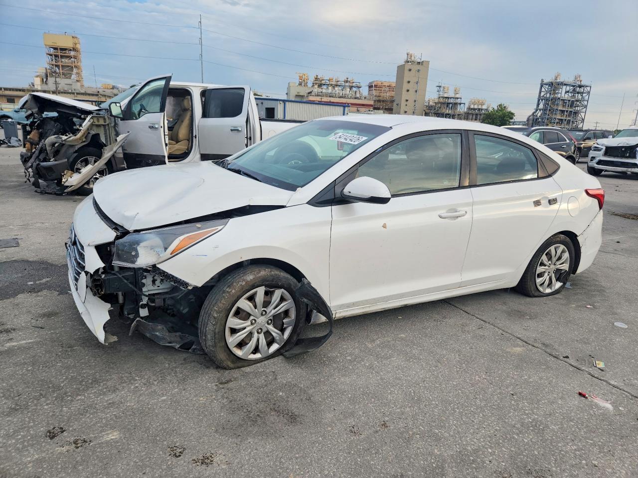 2020 Hyundai Accent SE, VIN 3KPC24A62LE099515 — Front end