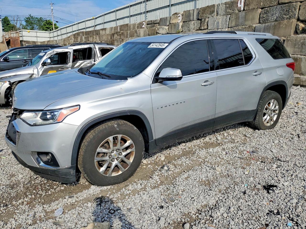 2018 Chevrolet Traverse LT Cloth, VIN 1GNEVGKW0JJ231565 — Frame damage