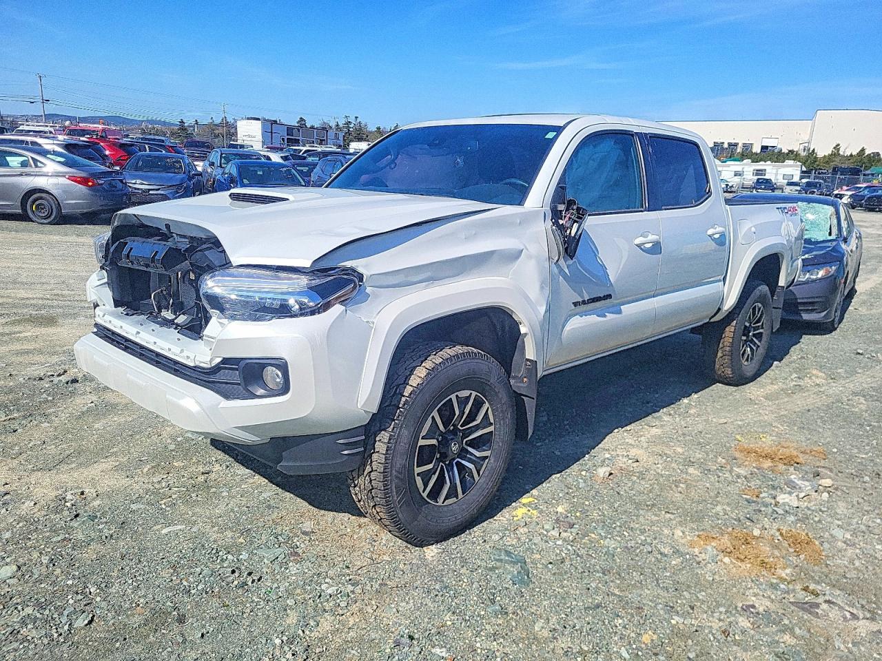 2023 Toyota Tacoma SR5, VIN 3TYCZ5ANXPT172932 — Front end