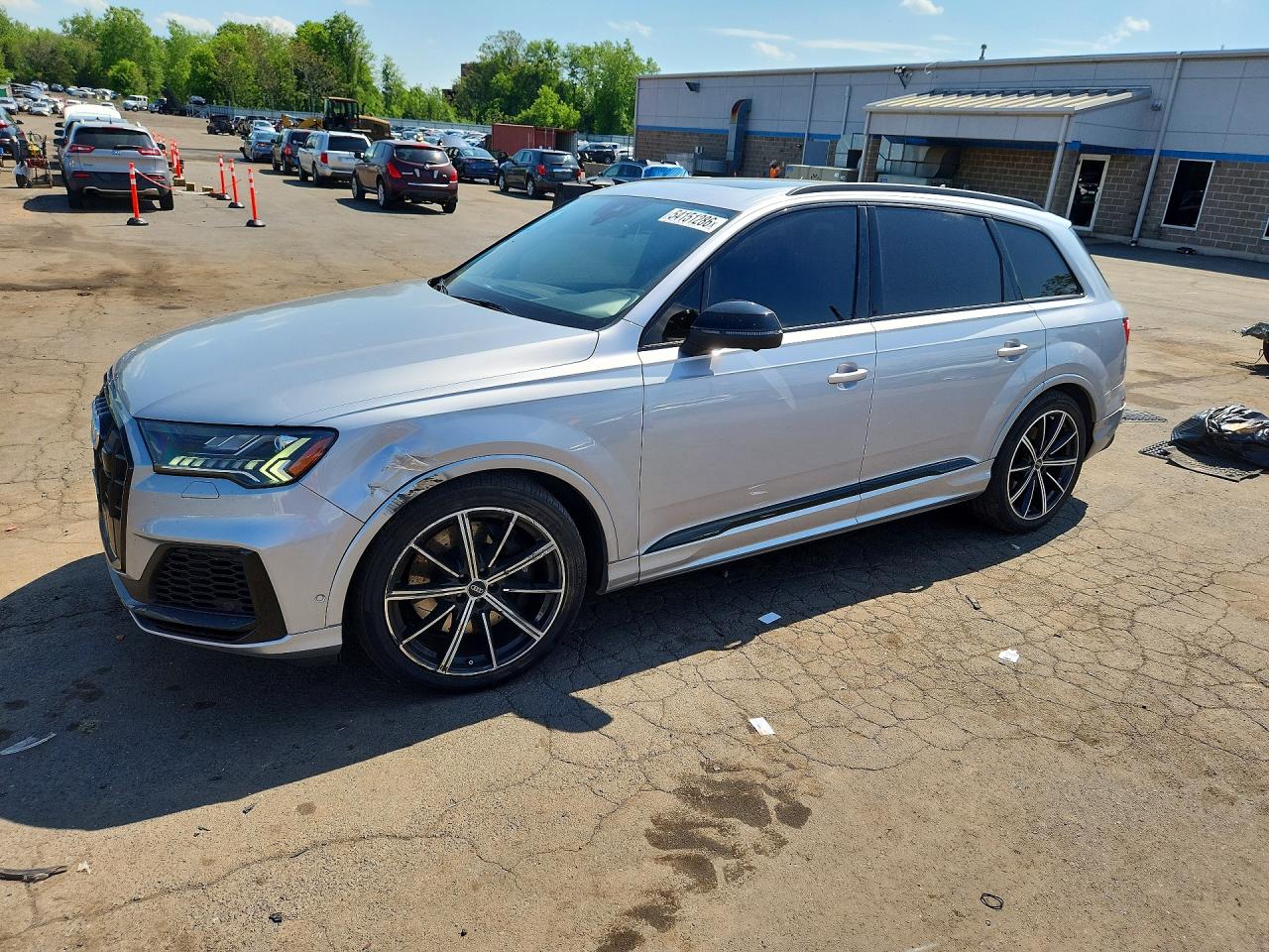2021 Audi SQ7 Premium Plus, VIN WA1AWBF76MD014562 — Side