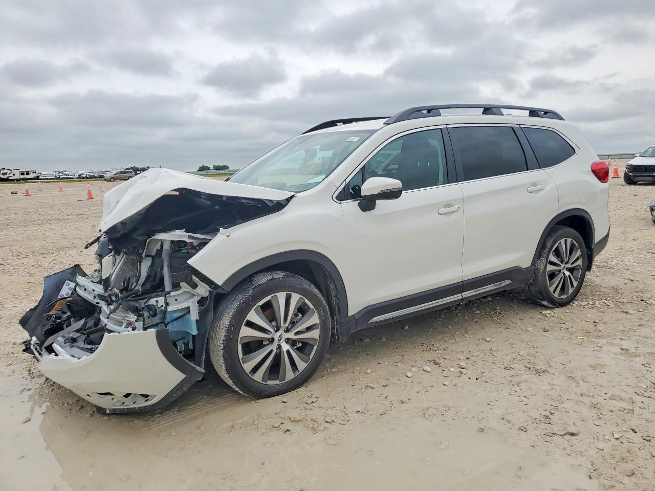 2021 Subaru Ascent Limited, VIN 4S4WMAJDXM3437803 — Front end