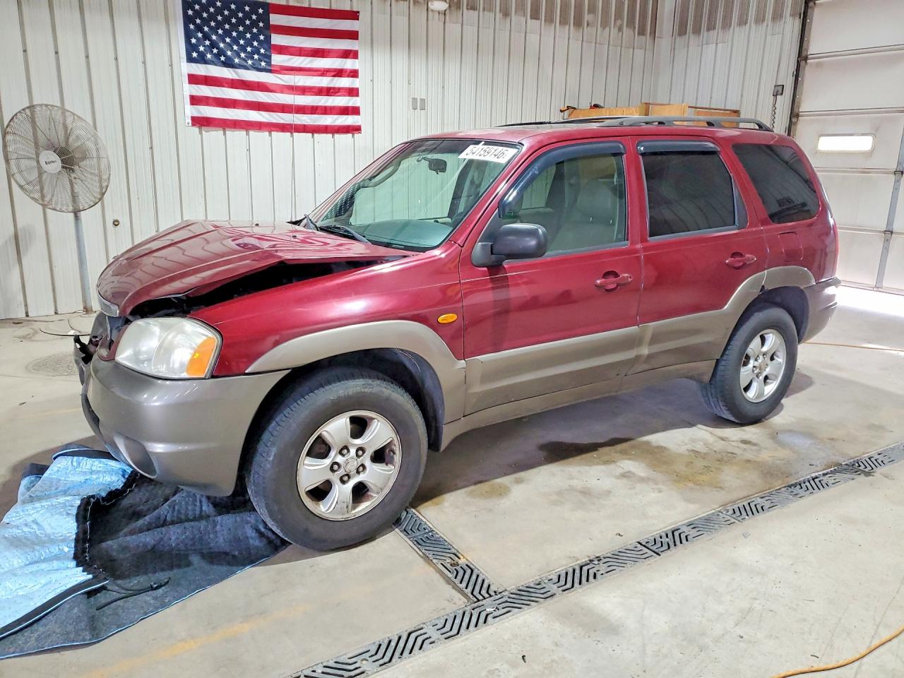 2004 Mazda Tribute ES, VIN 4F2CZ06104KM30396 — Front end