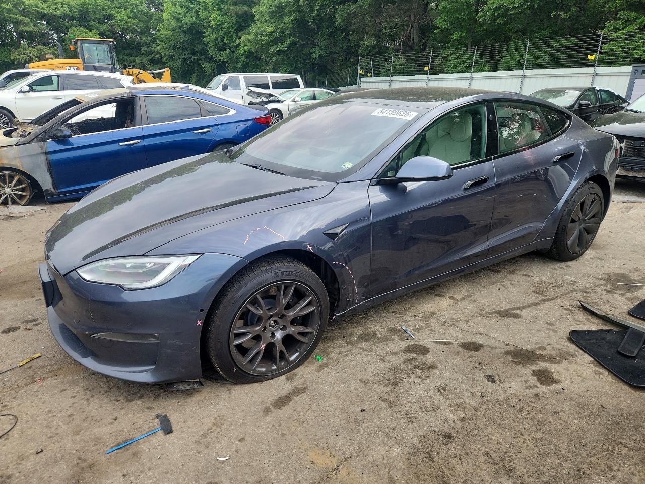 2021 Tesla Model S Long Range, VIN 5YJSA1E56MF453286 — Front end