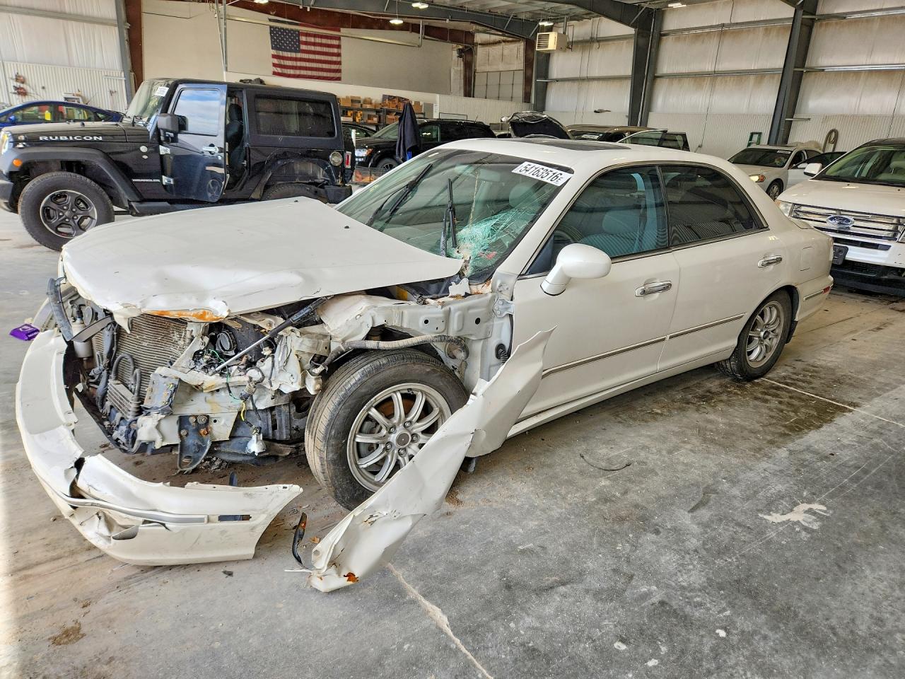 2003 Hyundai XG, VIN KMHFU45E63A257801 — Front end